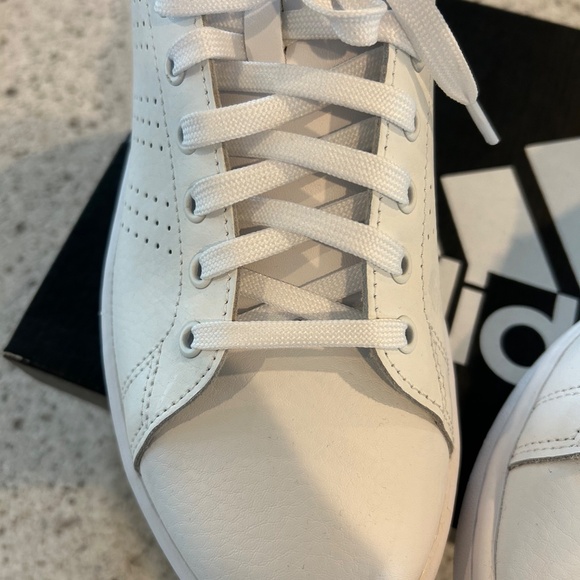 Women’s Adidas Advantage - Picture 7 of 14